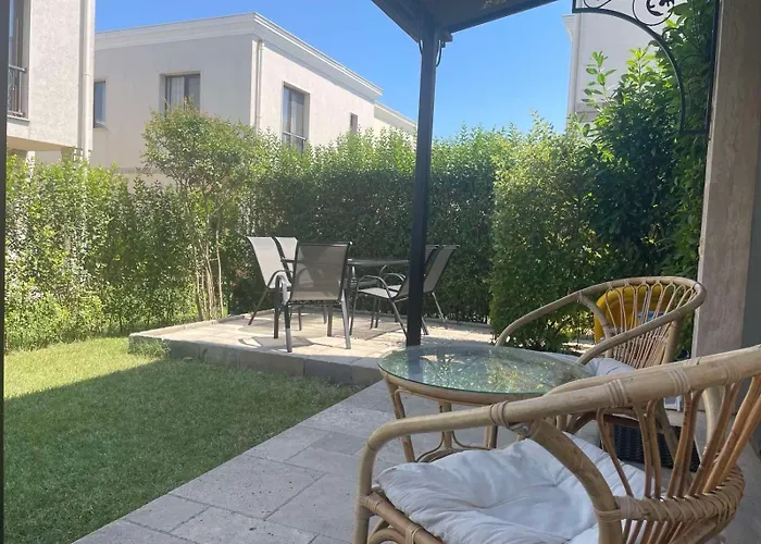 Majestic Pomorie Park