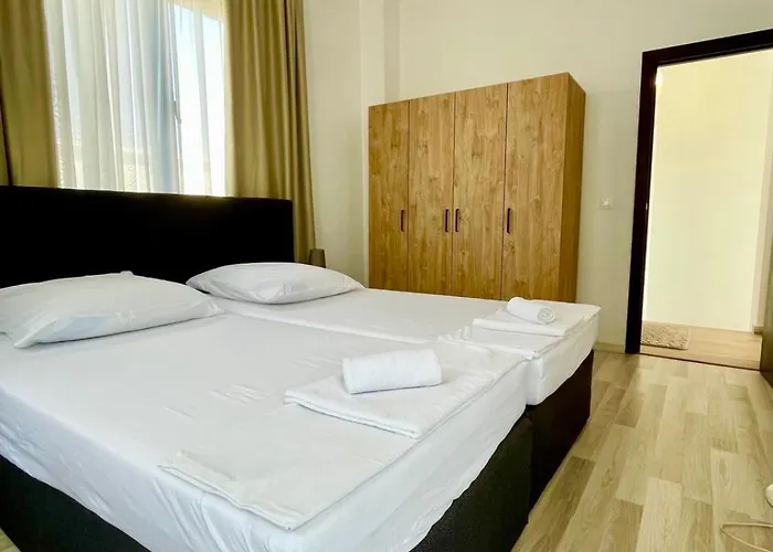 Majestic Pomorie Park Vilă Sarafovo