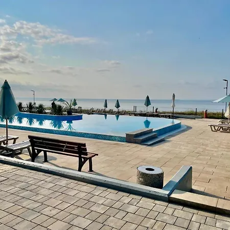 Villa Majestic Pomorie Park *