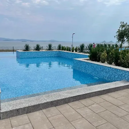 Majestic Pomorie Park * Szarafovo